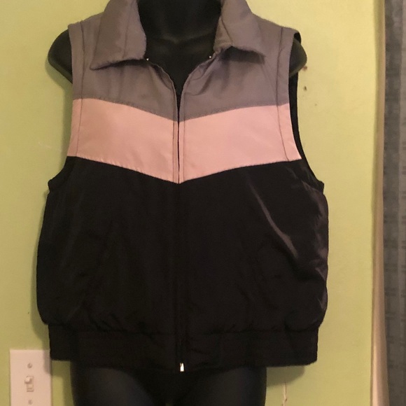 White Crow puffer vest - Picture 1 of 3